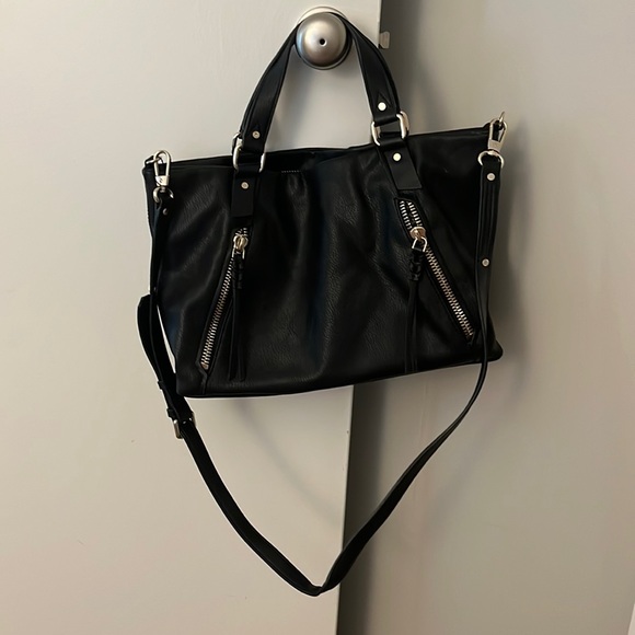 BCBGeneration “Bella” purse - Picture 1 of 3